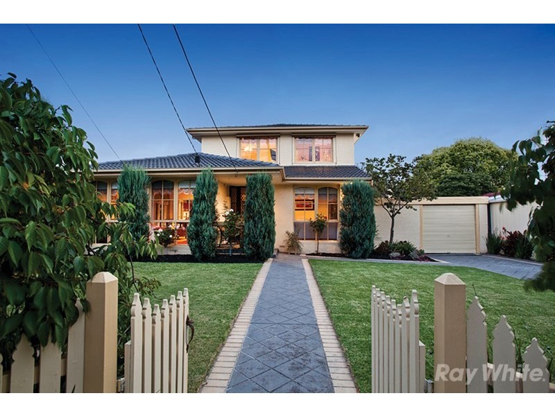 8 Kooringa Crescent, Wheelers Hill VIC 3150