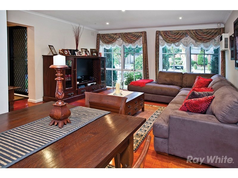 8 Kooringa Crescent, Wheelers Hill VIC 3150