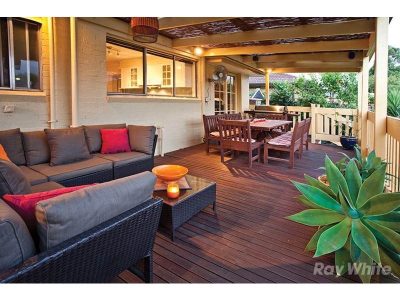 8 Kooringa Crescent, Wheelers Hill VIC 3150