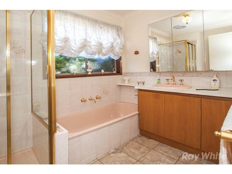 1/5 Fernhill Street, Glen Waverley VIC 3150