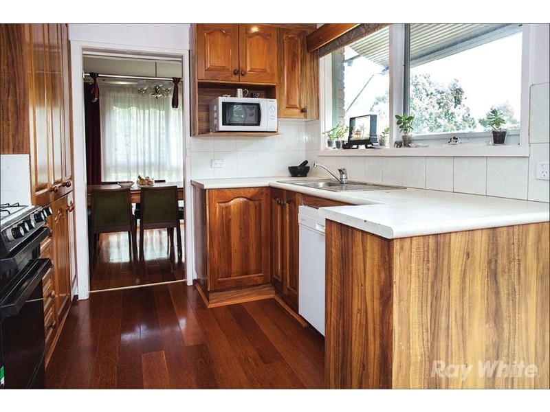 39 Bonview Crescent, Burwood East VIC 3151