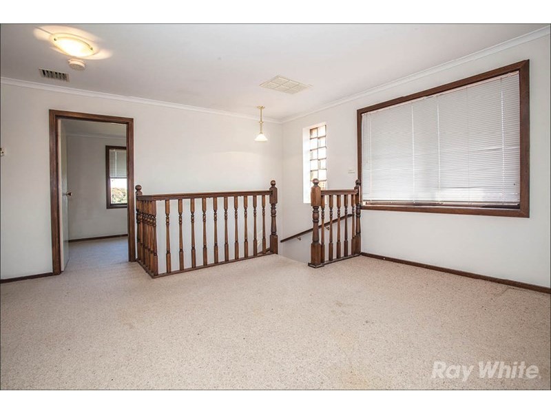 72 Mannering Drive, Glen Waverley VIC 3150