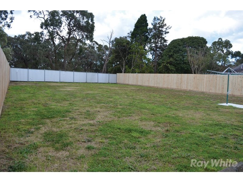 5 Dunsmuir Drive, Mount Waverley VIC 3149