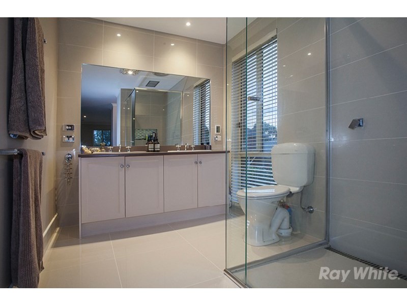 44 Bond Street, Ferntree Gully VIC 3156