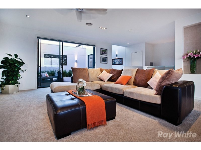 36 Waverley Park Drive, Mulgrave VIC 3170