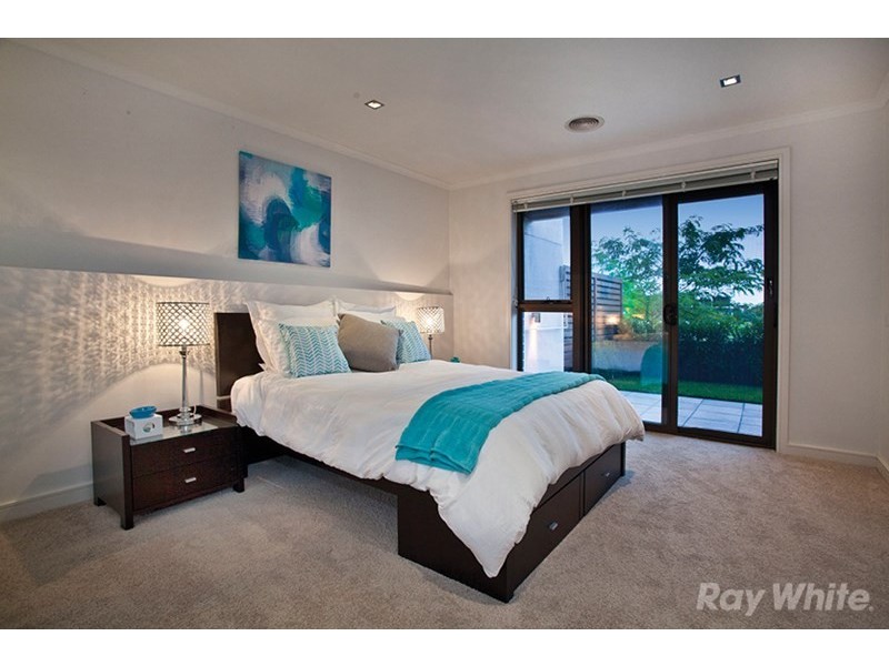 36 Waverley Park Drive, Mulgrave VIC 3170