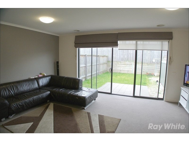 19 Edgbaston Way, Mulgrave VIC 3170