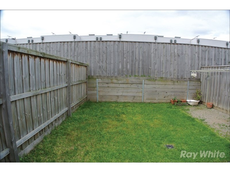 19 Edgbaston Way, Mulgrave VIC 3170