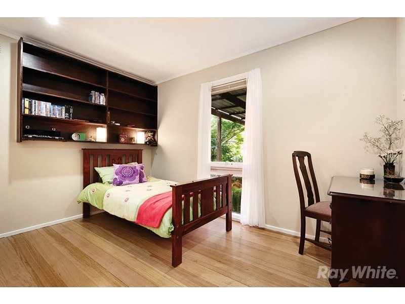 12 Templewood Avenue, Noble Park North VIC 3174