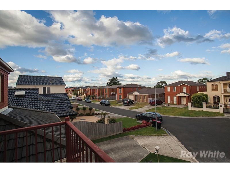 8 Ruby Place, Springvale VIC 3171