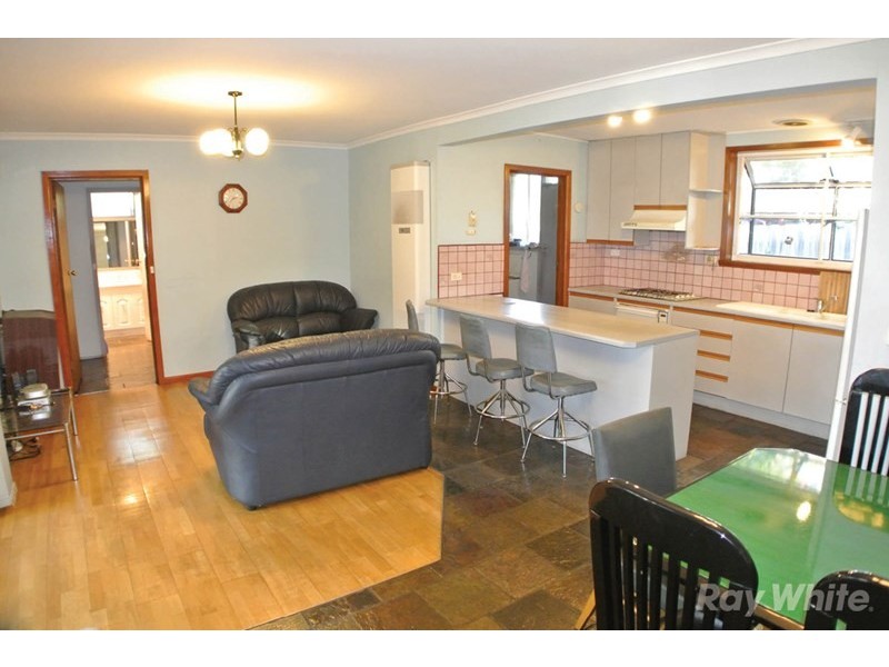 10 Kambara Drive, Mulgrave VIC 3170