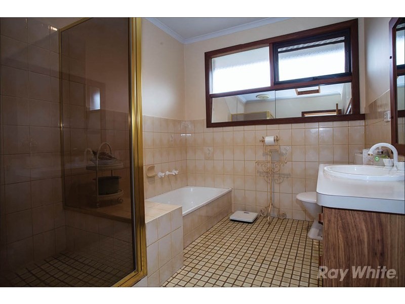 6 Ursula Close, Wheelers Hill VIC 3150