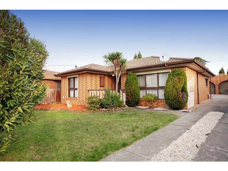 4 Fillmore Road, Dandenong North VIC 3175