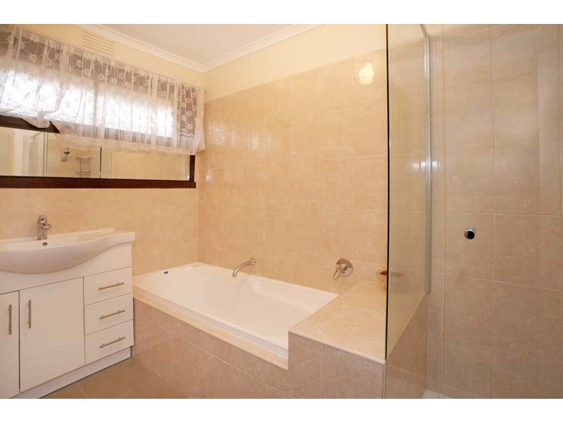 4 Fillmore Road, Dandenong North VIC 3175