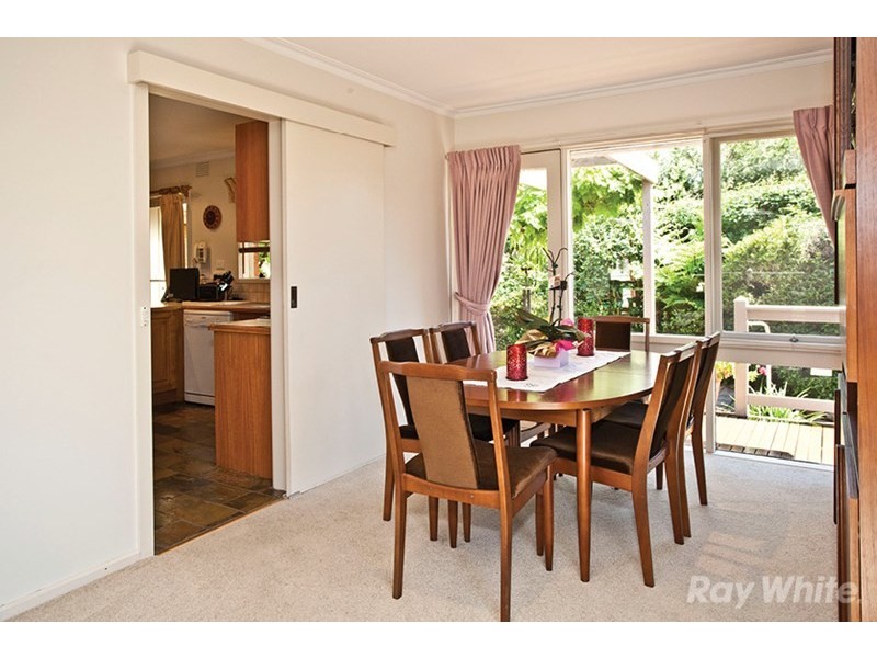 2 The Glade, Wheelers Hill VIC 3150