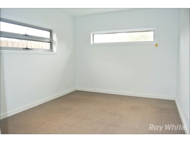 2/12 Everglade Avenue, Forest Hill VIC 3131