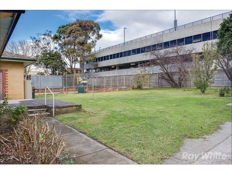 50 Montclair Avenue, Glen Waverley VIC 3150