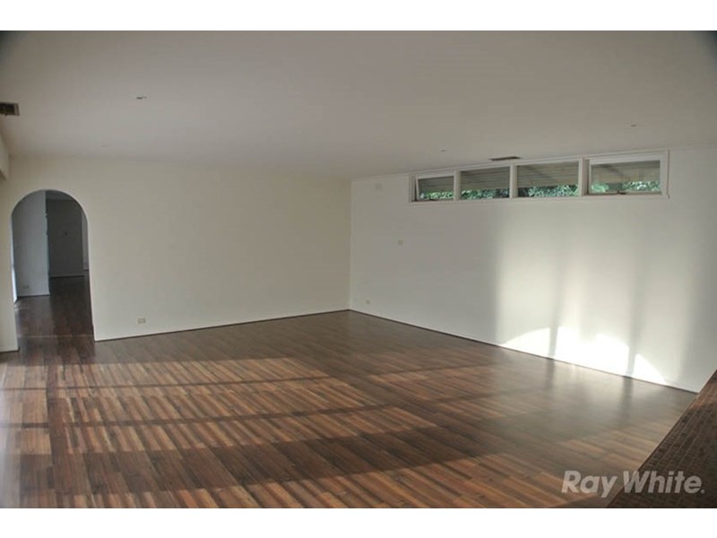 5 Dunsmuir Drive, Mount Waverley VIC 3149