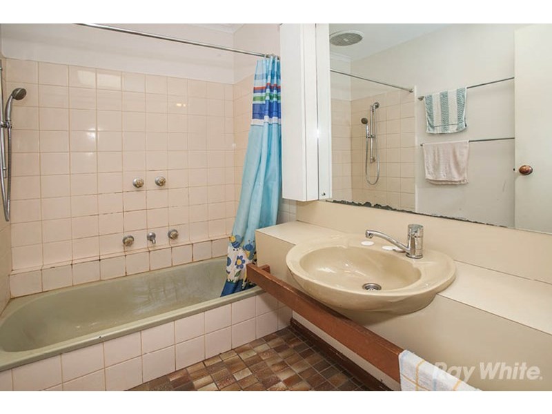 8 Bridgewater Way, Rowville VIC 3178