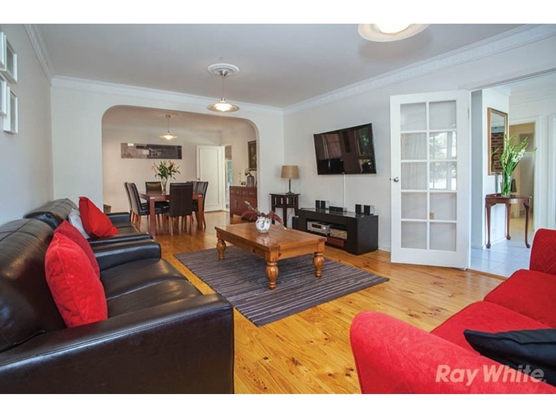 5 Alex Avenue, Wheelers Hill VIC 3150