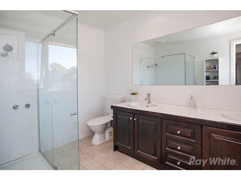 5 Alex Avenue, Wheelers Hill VIC 3150