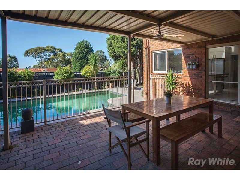 5 Alex Avenue, Wheelers Hill VIC 3150