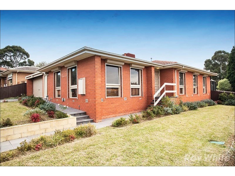 35 Amblecote Crescent, Mulgrave VIC 3170