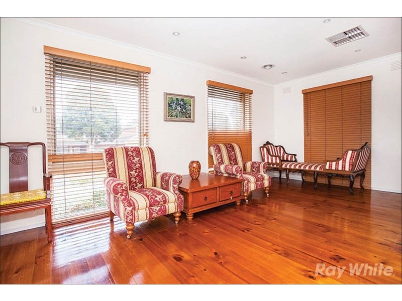 35 Amblecote Crescent, Mulgrave VIC 3170