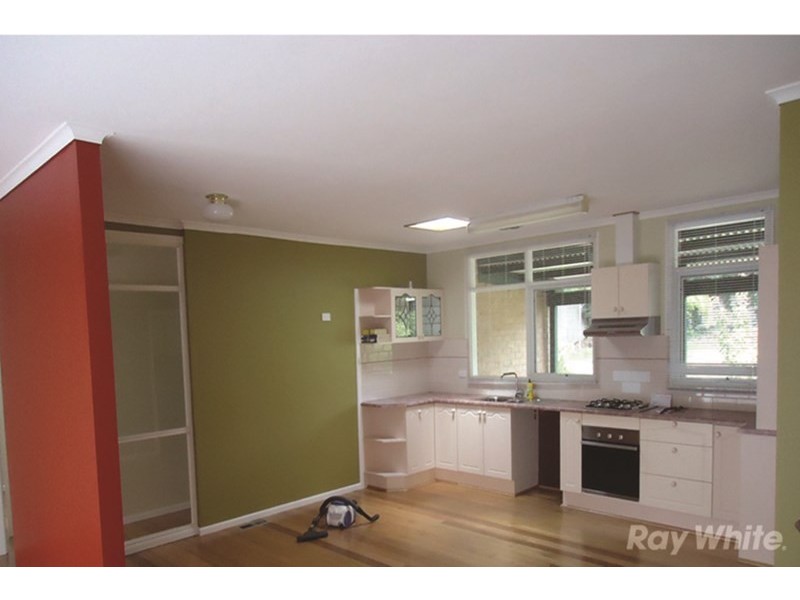 26 Lemana Crescent, Mount Waverley VIC 3149