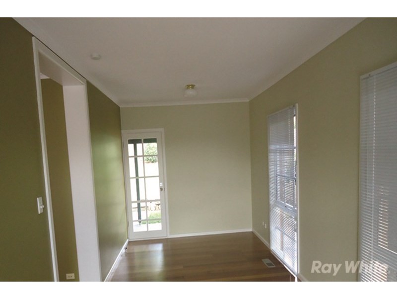 26 Lemana Crescent, Mount Waverley VIC 3149