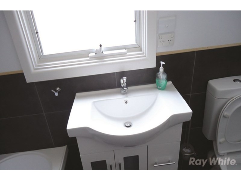 26 Lemana Crescent, Mount Waverley VIC 3149