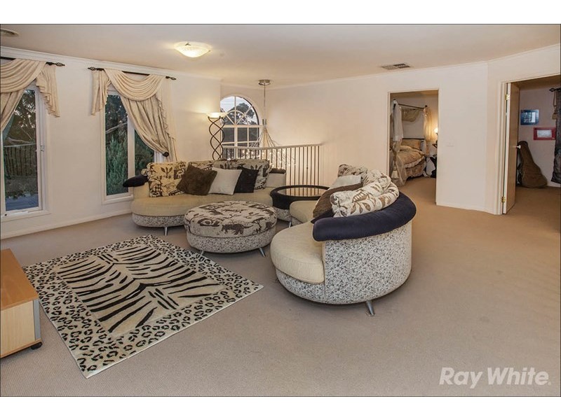 914 High Street Road, Glen Waverley VIC 3150