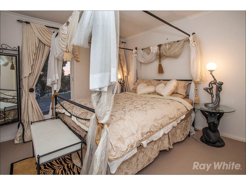 914 High Street Road, Glen Waverley VIC 3150