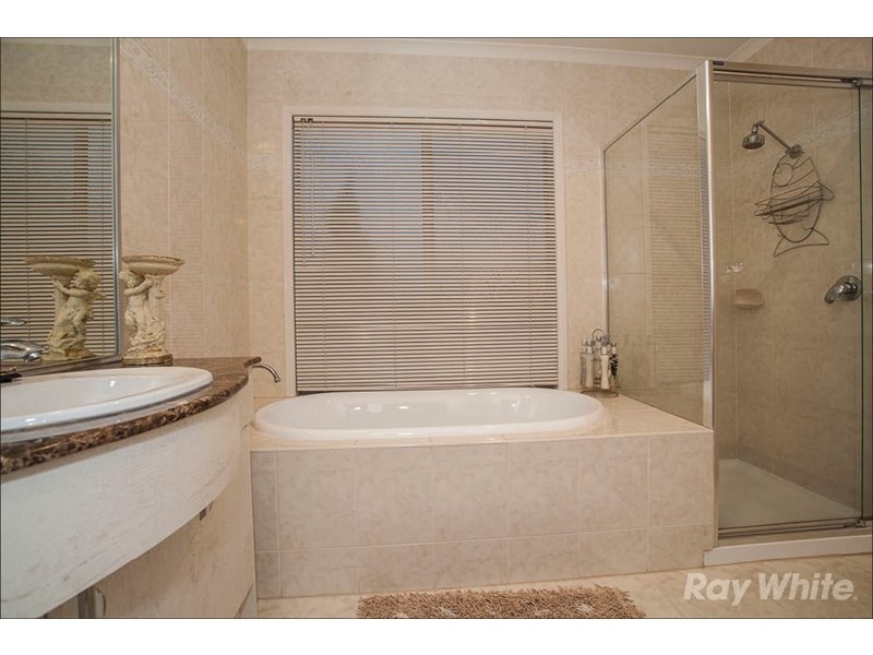 914 High Street Road, Glen Waverley VIC 3150