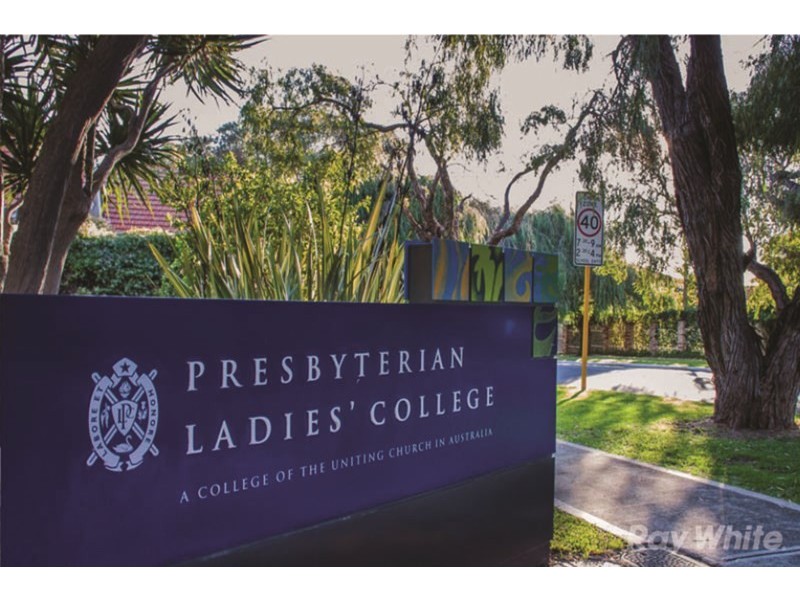 6 Spence Street, Burwood VIC 3125