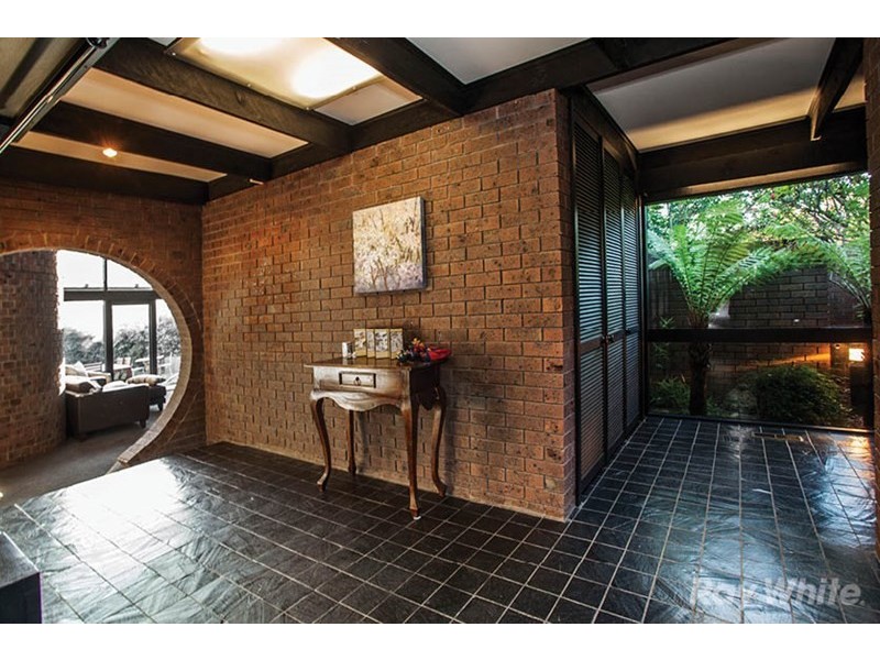 11 The Woodland, Wheelers Hill VIC 3150