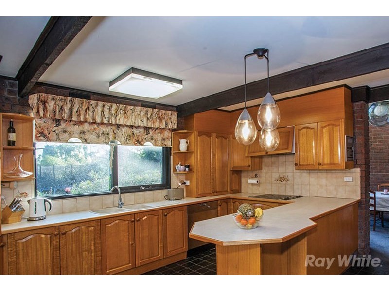 11 The Woodland, Wheelers Hill VIC 3150