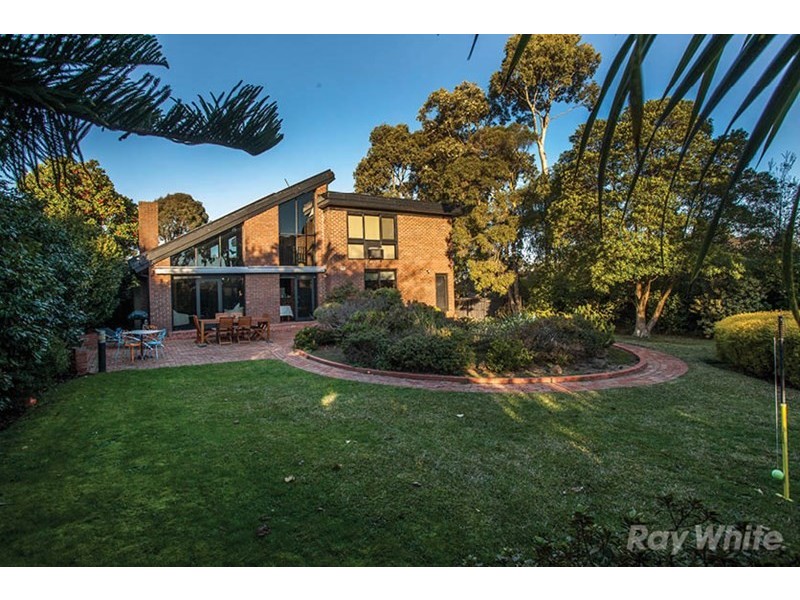11 The Woodland, Wheelers Hill VIC 3150