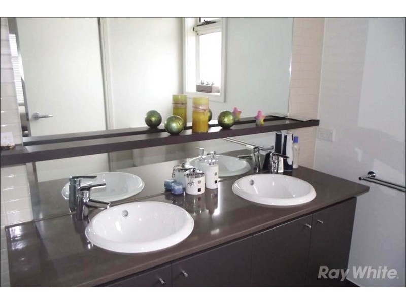 37 Stadium Circuit, Mulgrave VIC 3170