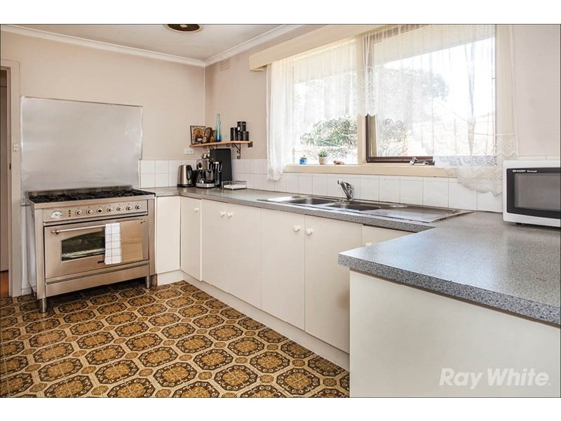 115 Tiverton Drive, Mulgrave VIC 3170