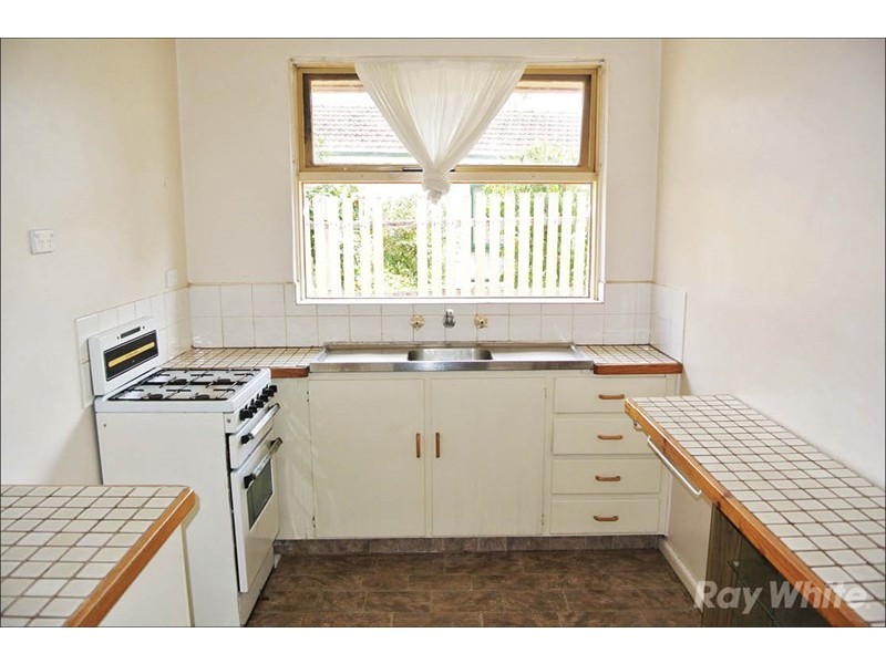 1/4 Batten Street, Glen Waverley VIC 3150