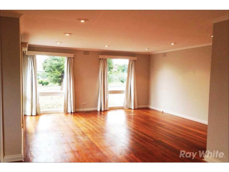 37 Vanessa Crescent, Wheelers Hill VIC 3150