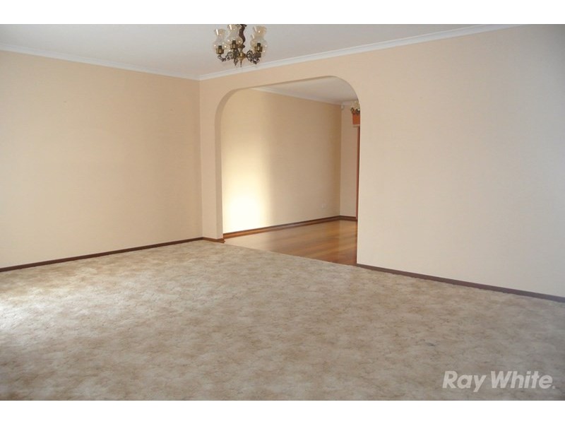 33 Bradstreet Road, Mount Waverley VIC 3149