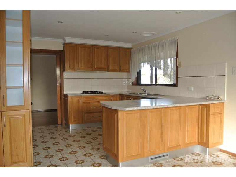 33 Bradstreet Road, Mount Waverley VIC 3149