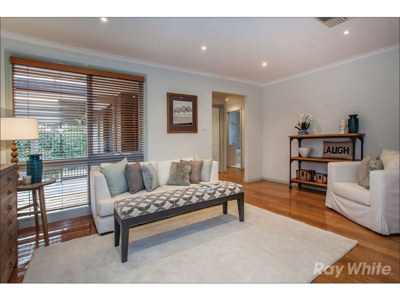 6 Calderwood Avenue, Wheelers Hill VIC 3150