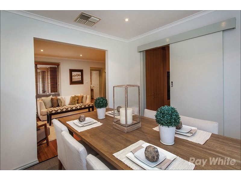 6 Calderwood Avenue, Wheelers Hill VIC 3150