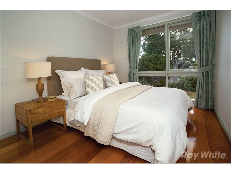 6 Calderwood Avenue, Wheelers Hill VIC 3150