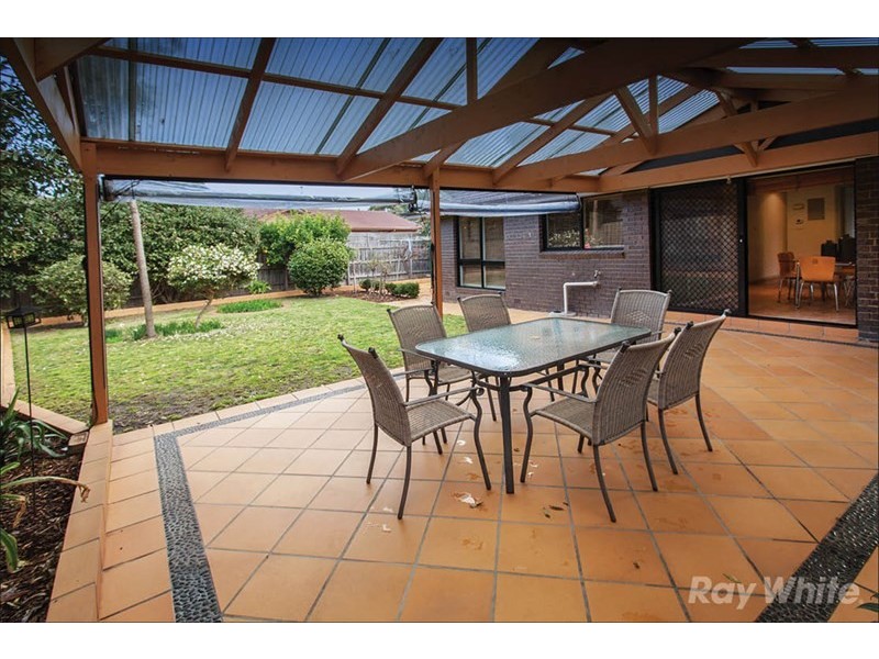 6 Calderwood Avenue, Wheelers Hill VIC 3150