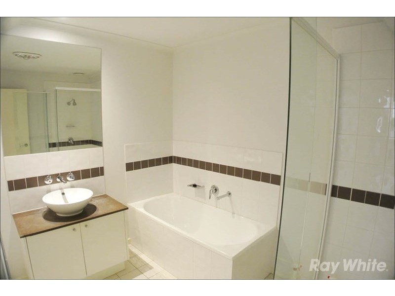 3/2-4 Blair Road, Glen Waverley VIC 3150