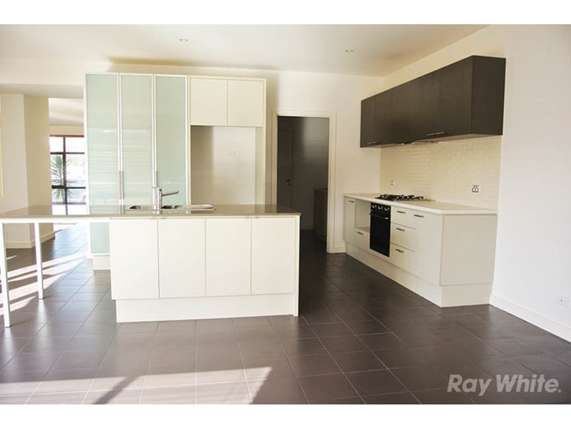 64 Stadium Circuit, Mulgrave VIC 3170